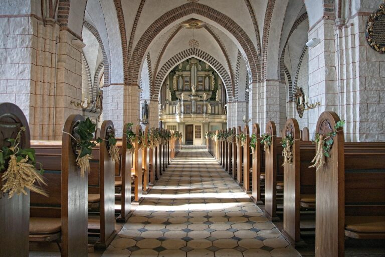 church-7583110_1280