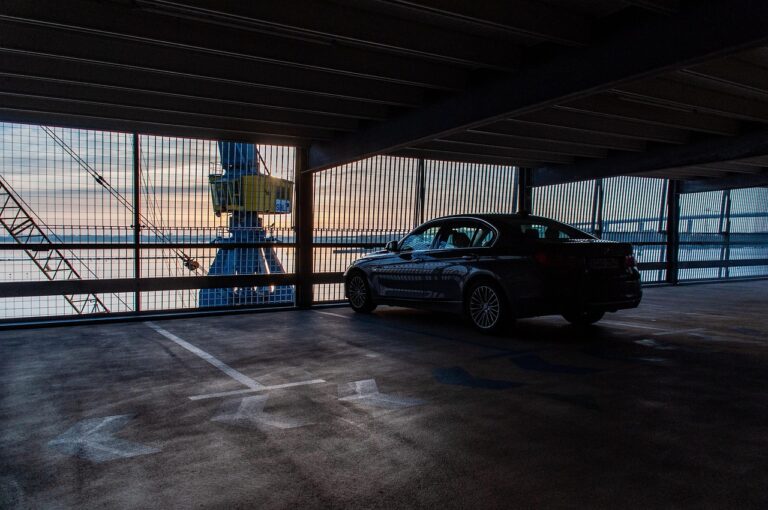 multi-storey-car-park-7921955_1280