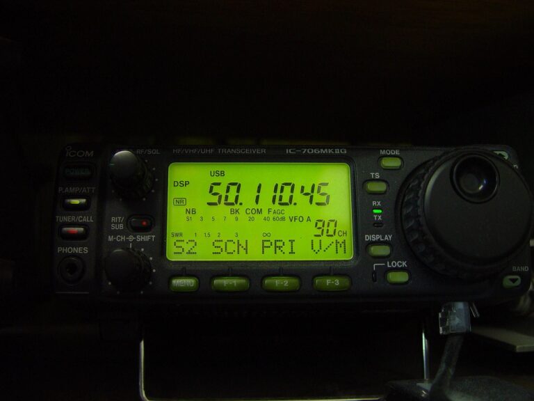 radio-387025_1280